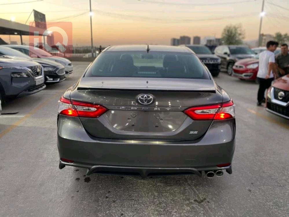 تۆیۆتا کامری